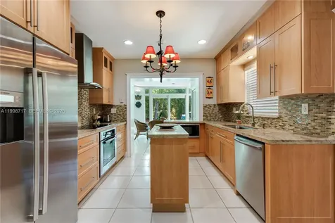 9830 SW 69th Avenue Pinecrest FL 33156