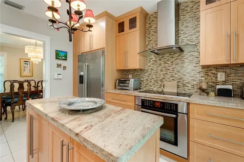 9830 SW 69th Avenue Pinecrest FL 33156