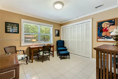 9830 SW 69th Avenue Pinecrest FL 33156
