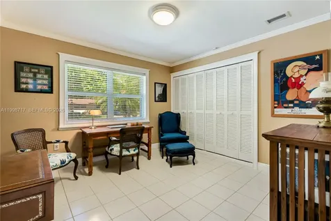 9830 SW 69th Avenue Pinecrest FL 33156