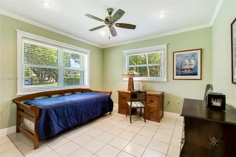 9830 SW 69th Avenue Pinecrest FL 33156