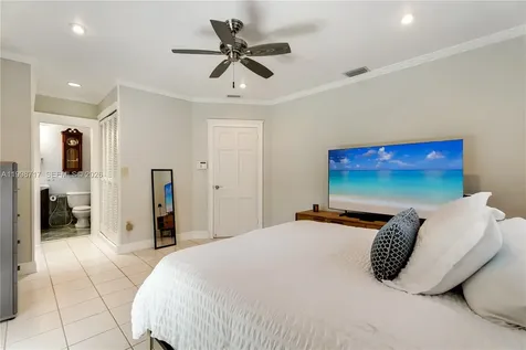 9830 SW 69th Avenue Pinecrest FL 33156