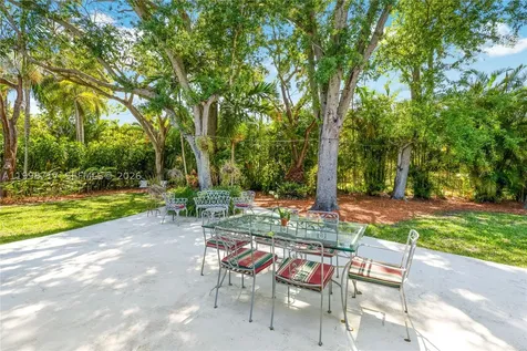 9830 SW 69th Avenue Pinecrest FL 33156