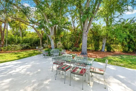 9830 SW 69th Avenue Pinecrest FL 33156