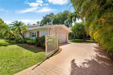 9830 SW 69th Avenue Pinecrest FL 33156