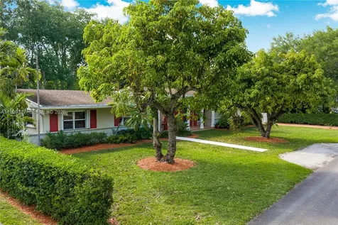 9830 SW 69th Avenue Pinecrest FL 33156