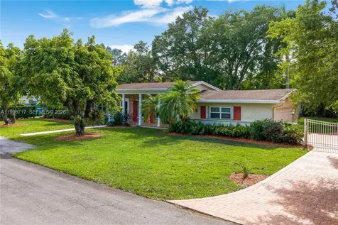 9830 SW 69th Avenue Pinecrest FL 33156