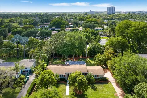 9830 SW 69th Avenue Pinecrest FL 33156