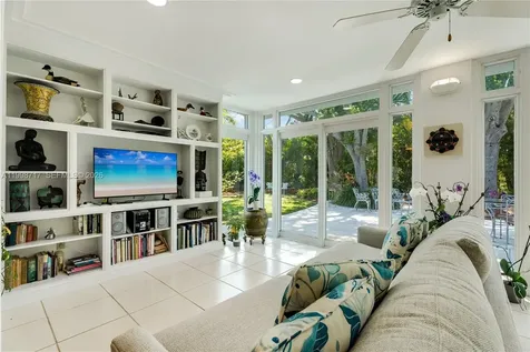 9830 SW 69th Avenue Pinecrest FL 33156