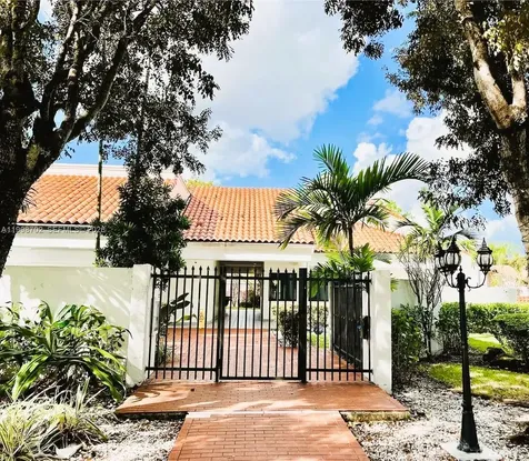 6217 SW 128th Place Miami FL 33183