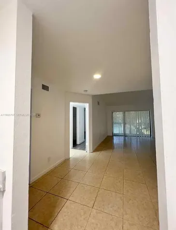 8719 NW 39th Street Sunrise FL 33351