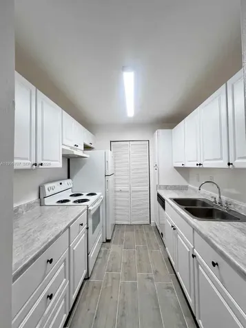 8719 NW 39th Street Sunrise FL 33351