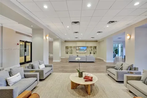 5600 Collins Avenue Miami Beach FL 33140