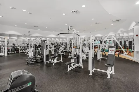 5600 Collins Avenue Miami Beach FL 33140