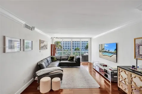 5600 Collins Avenue Miami Beach FL 33140
