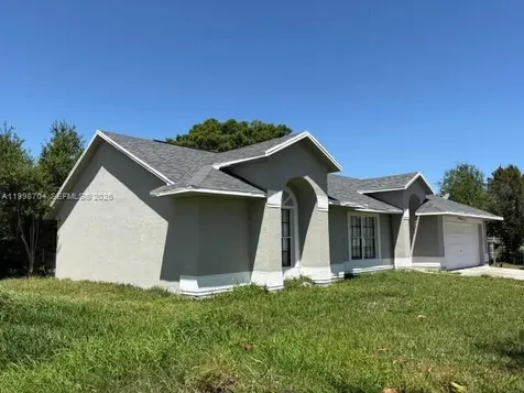 2992 SW Lucerne Street Port St. Lucie FL 34953