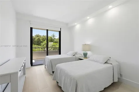 251 Crandon Boulevard Key Biscayne FL 33149