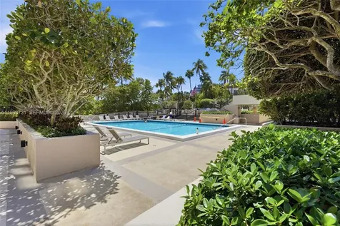 251 Crandon Boulevard Key Biscayne FL 33149