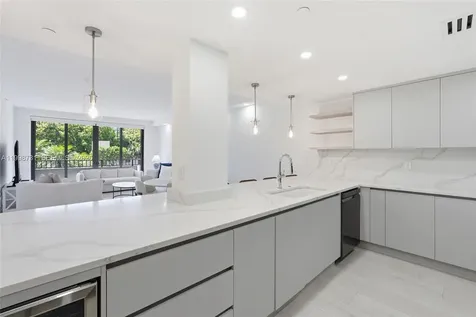 251 Crandon Boulevard Key Biscayne FL 33149