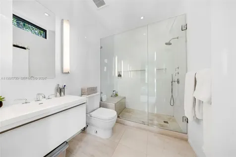 4515 N Michigan Avenue Miami Beach FL 33140