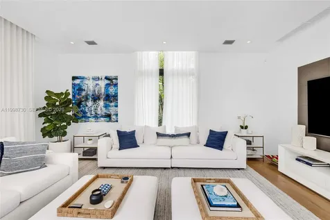 4515 N Michigan Avenue Miami Beach FL 33140