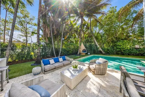 4515 N Michigan Avenue Miami Beach FL 33140