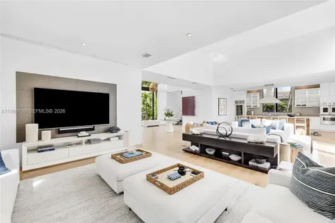 4515 N Michigan Avenue Miami Beach FL 33140