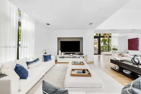 4515 N Michigan Avenue Miami Beach FL 33140
