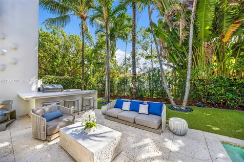 4515 N Michigan Avenue Miami Beach FL 33140