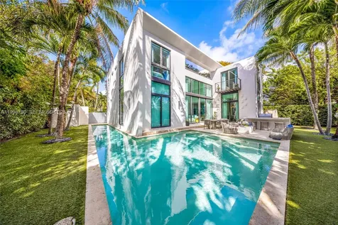 4515 N Michigan Avenue Miami Beach FL 33140