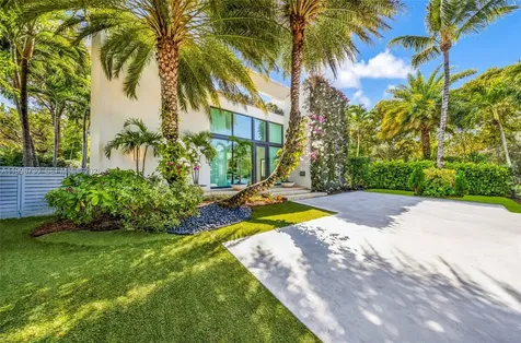 4515 N Michigan Avenue Miami Beach FL 33140