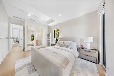 4515 N Michigan Avenue Miami Beach FL 33140