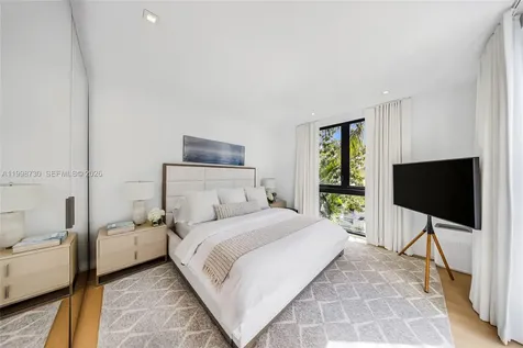 4515 N Michigan Avenue Miami Beach FL 33140