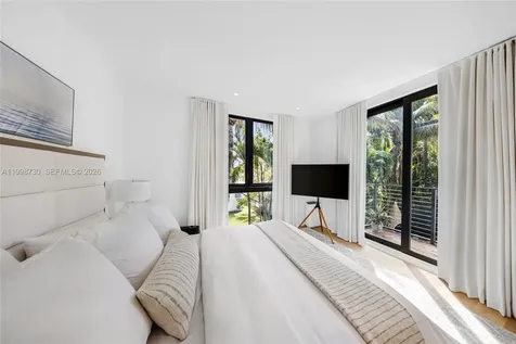 4515 N Michigan Avenue Miami Beach FL 33140