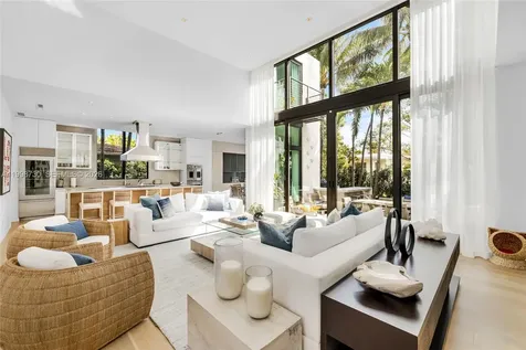 4515 N Michigan Avenue Miami Beach FL 33140