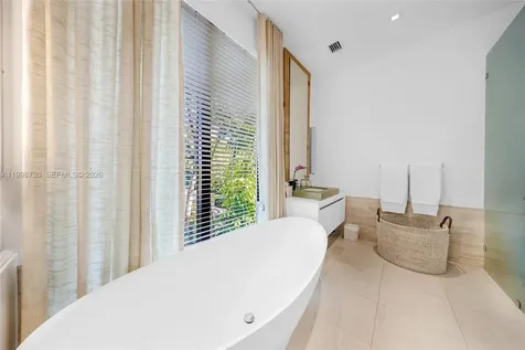 4515 N Michigan Avenue Miami Beach FL 33140