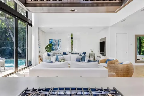4515 N Michigan Avenue Miami Beach FL 33140