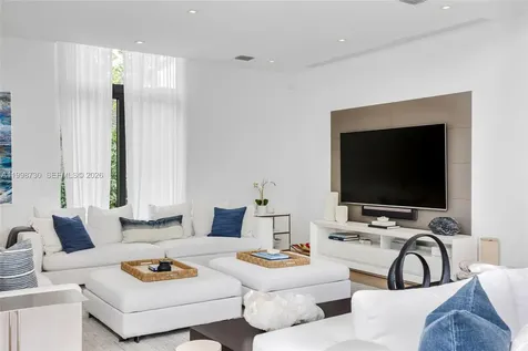 4515 N Michigan Avenue Miami Beach FL 33140