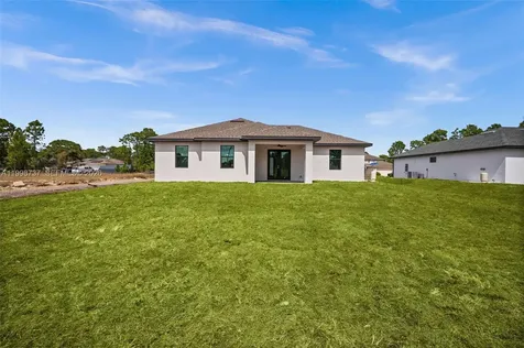 936 Bolivia Drive Lehigh Acres FL 33974