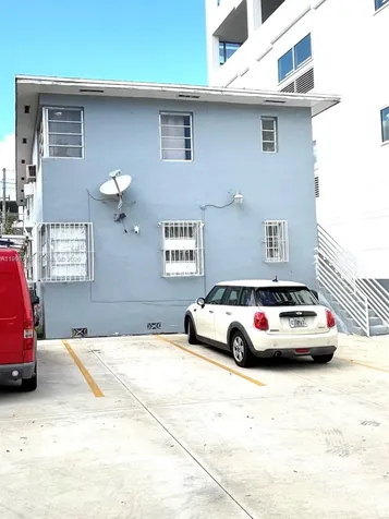 740 SW 7th Street Miami FL 33130