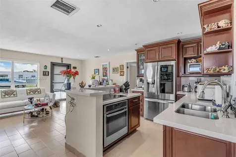 5100 SW 116th Avenue Miami FL 33165