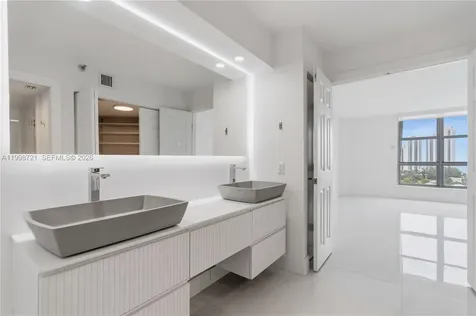 19101 NE 36th Court Aventura FL 33180