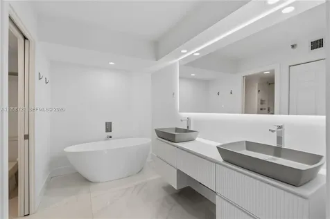 19101 NE 36th Court Aventura FL 33180