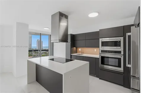 19101 NE 36th Court Aventura FL 33180