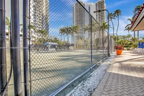 19101 NE 36th Court Aventura FL 33180