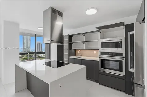 19101 NE 36th Court Aventura FL 33180