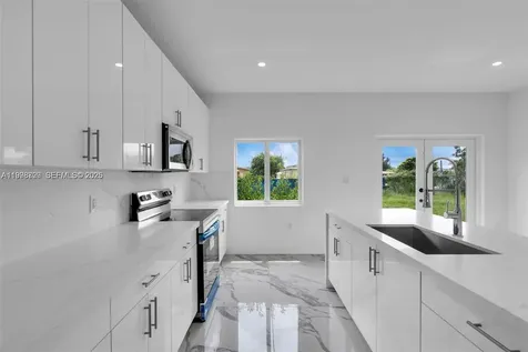 11870 SW 220th Street Miami FL 33170