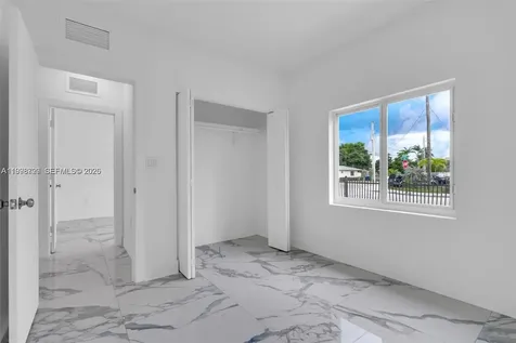 11870 SW 220th Street Miami FL 33170