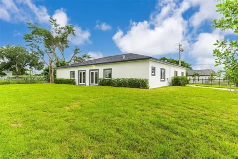 11870 SW 220th Street Miami FL 33170