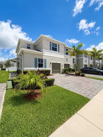 823 SE 17th Street Homestead FL 33034